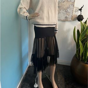 Free People tulle skirt. Size Large. Black